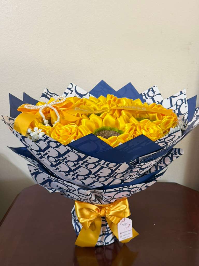 Sunflower-Inspired Eternal Rose Bouquet